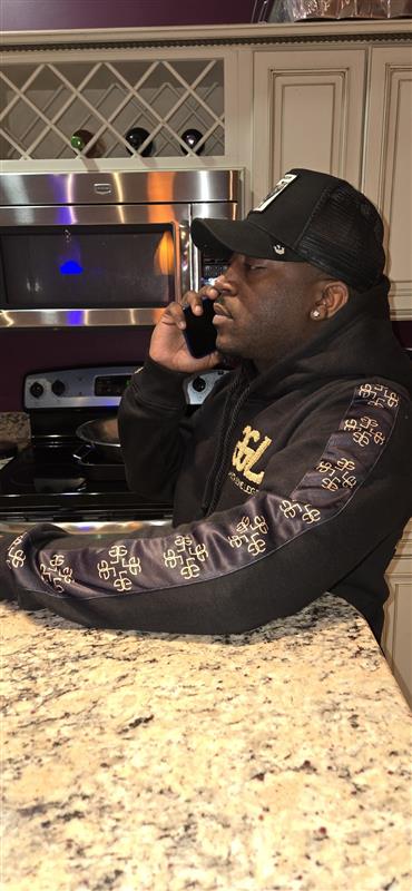 GGL Signature Sweatsuit